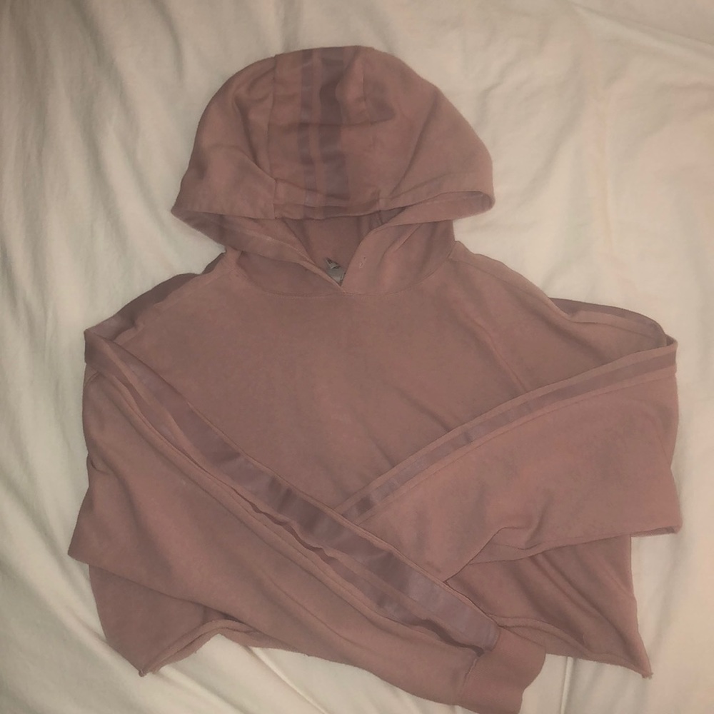cropped hoodie